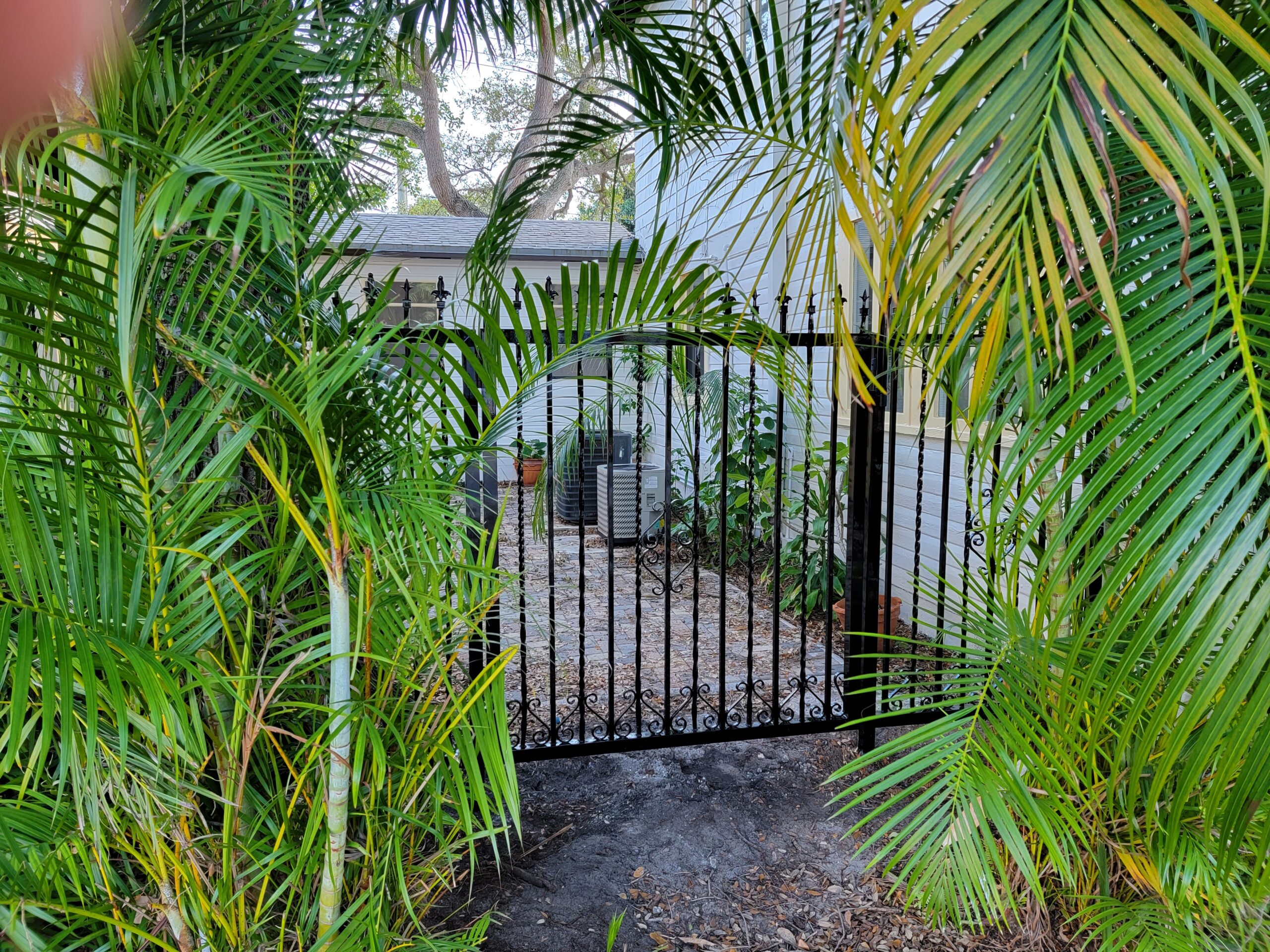 aluminum fence & gate repairs