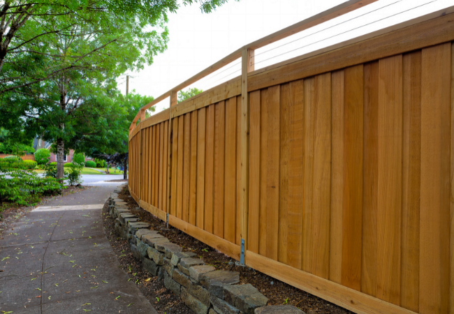 How much does it cost to Install a Wood Fence in Palm Beach County, FL?