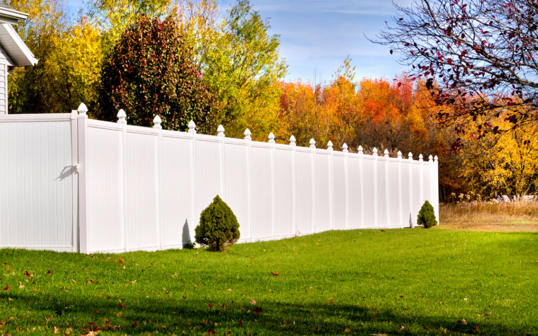 Helpful Tips For Fence Maintenance This Fall In Palm Beach County, FL