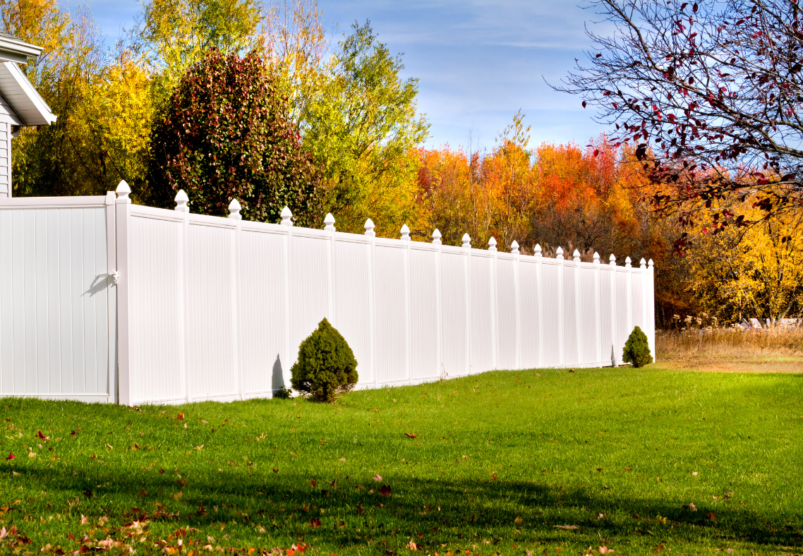 Helpful Tips For Fence Maintenance This Fall In Palm Beach County, FL