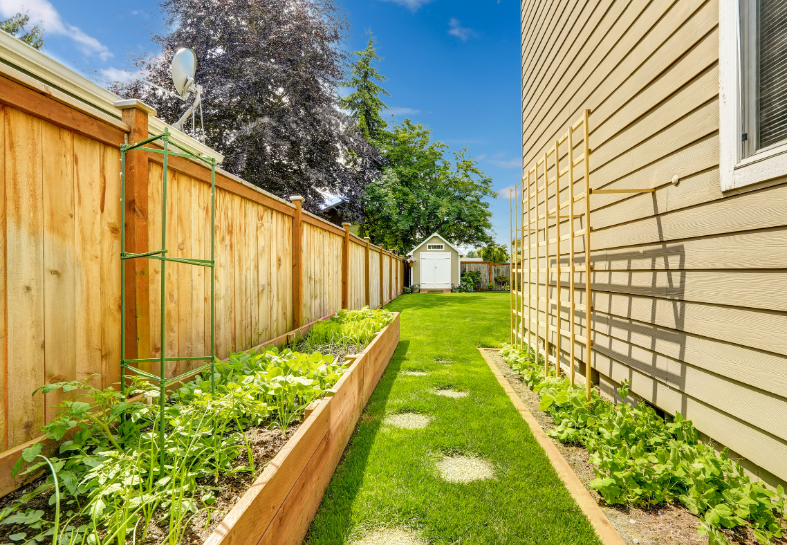 Garden Fence Ideas to Elevate Your Backyard Space
