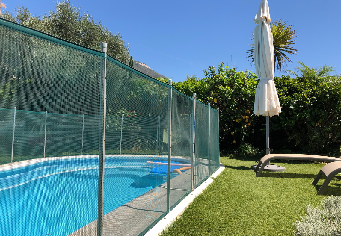 Most Popular Pool Fence Styles For Florida Homeowners
