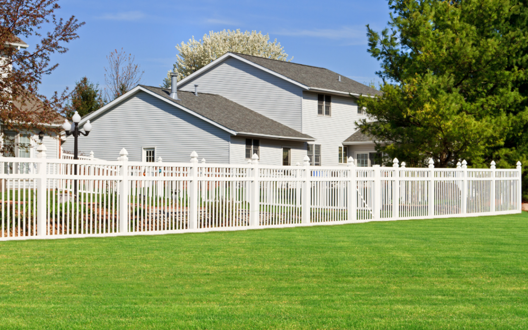 What Type of Fence Lasts the Longest in Florida?