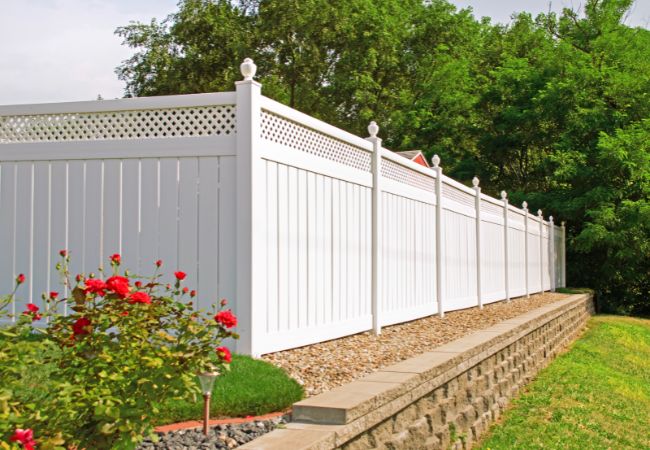 Vinyl Fence Topper Ideas for Palm Beach County Residents