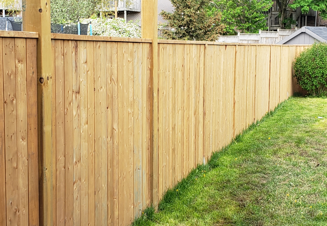 fence installation (2) How To Match An Old Fence To A New Fence: Guide For Florida Homeowners