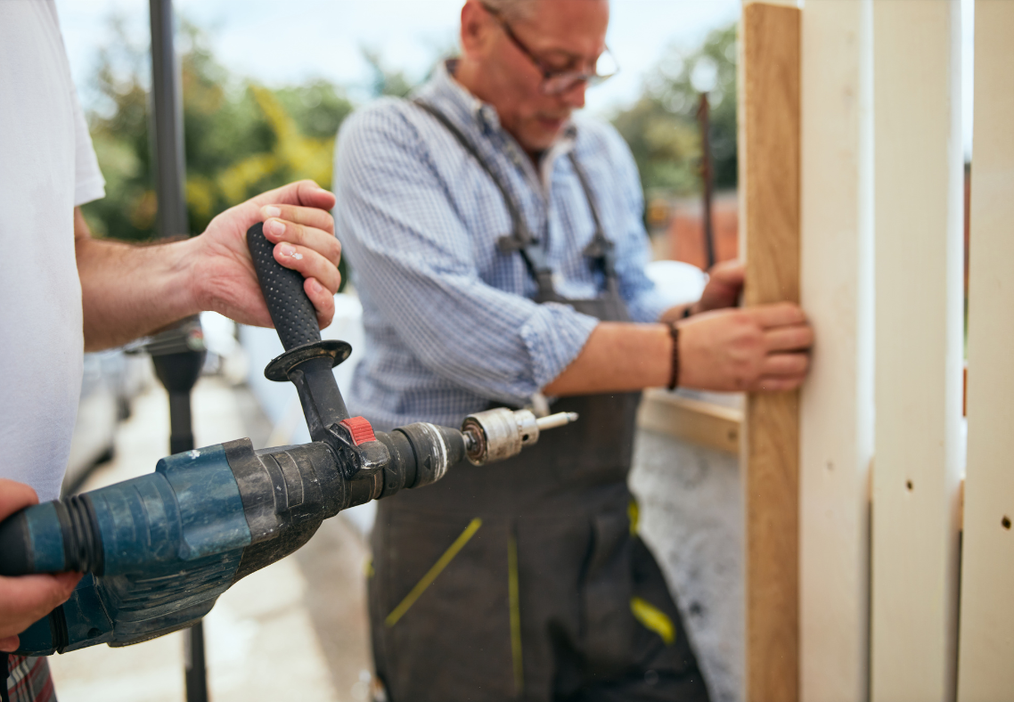 How To Address A Fencing Project With Your Neighbor