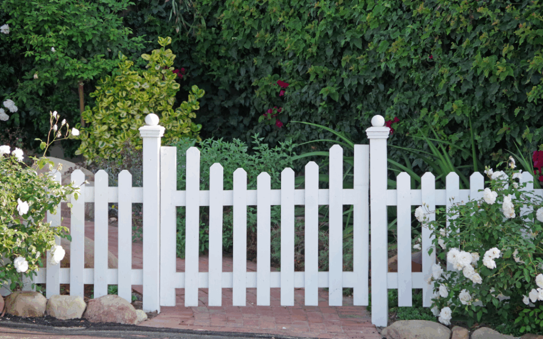 Our Guide To Choosing The Right Gate Style For Your Florida Home
