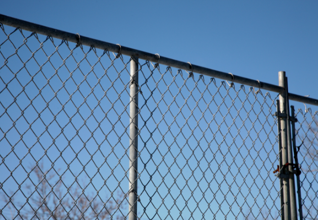 Is It Better to Get a Chain Link Fence Replacement or Repair?
